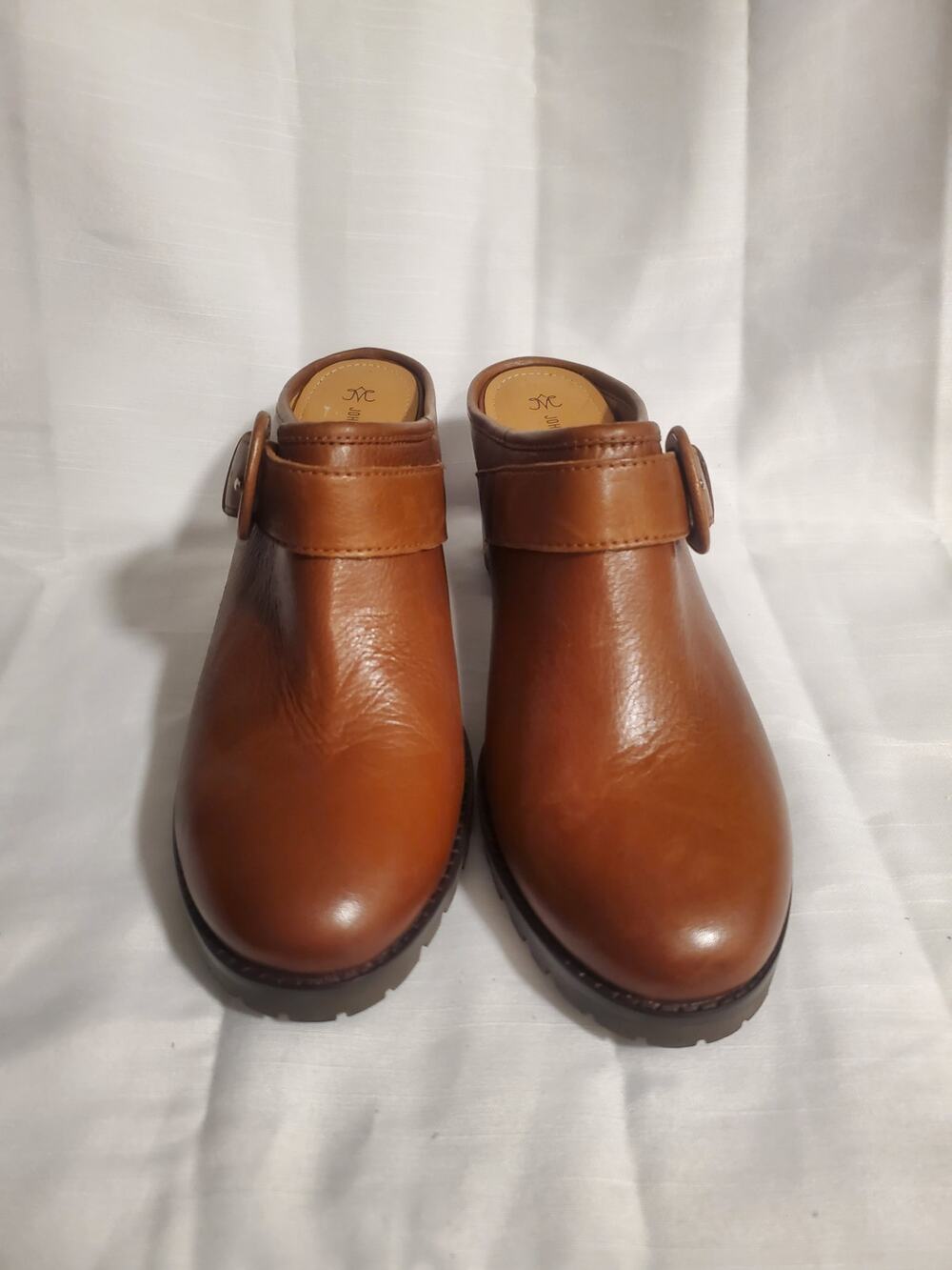 Johnston & Murphy Vivica Leather Buckle Block Heel Lug Sole Mules. S39